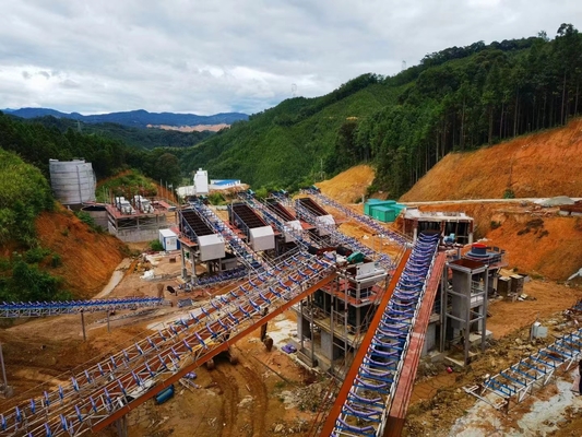 石切り場の鉄の灰色のYkシリーズ円動きの振動スクリーン45Kw