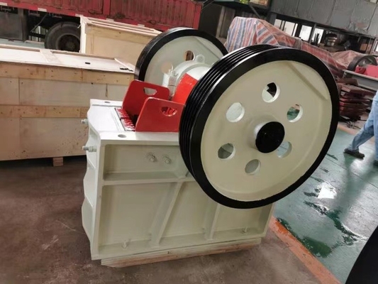 小規模の石の粉砕機PE250*400を採鉱する15Kw顎粉砕機機械5-20 TPH
