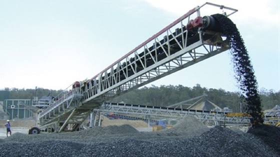 耐熱性鉄鋼の移動のベルト・コンベヤー200Kw 1200mmの幅鉱山の交通機関