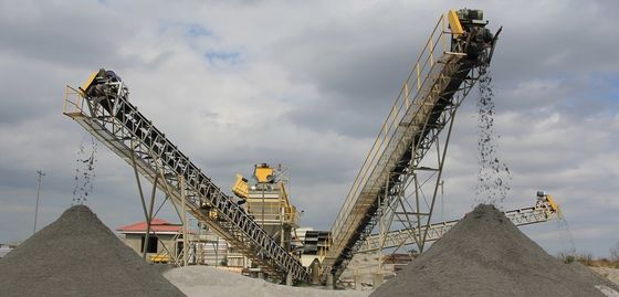 搬送ベルトコンベア バラ積み貨物船 荷役