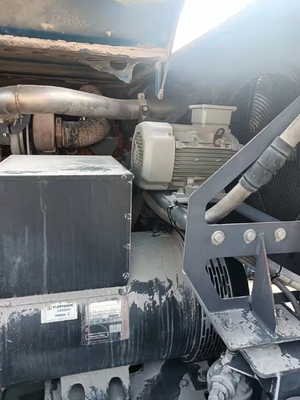 330t/Hは移動式粉砕機200 TPH MR110ZI EVO2の可動装置の振動スクリーンをドイツ製使用した